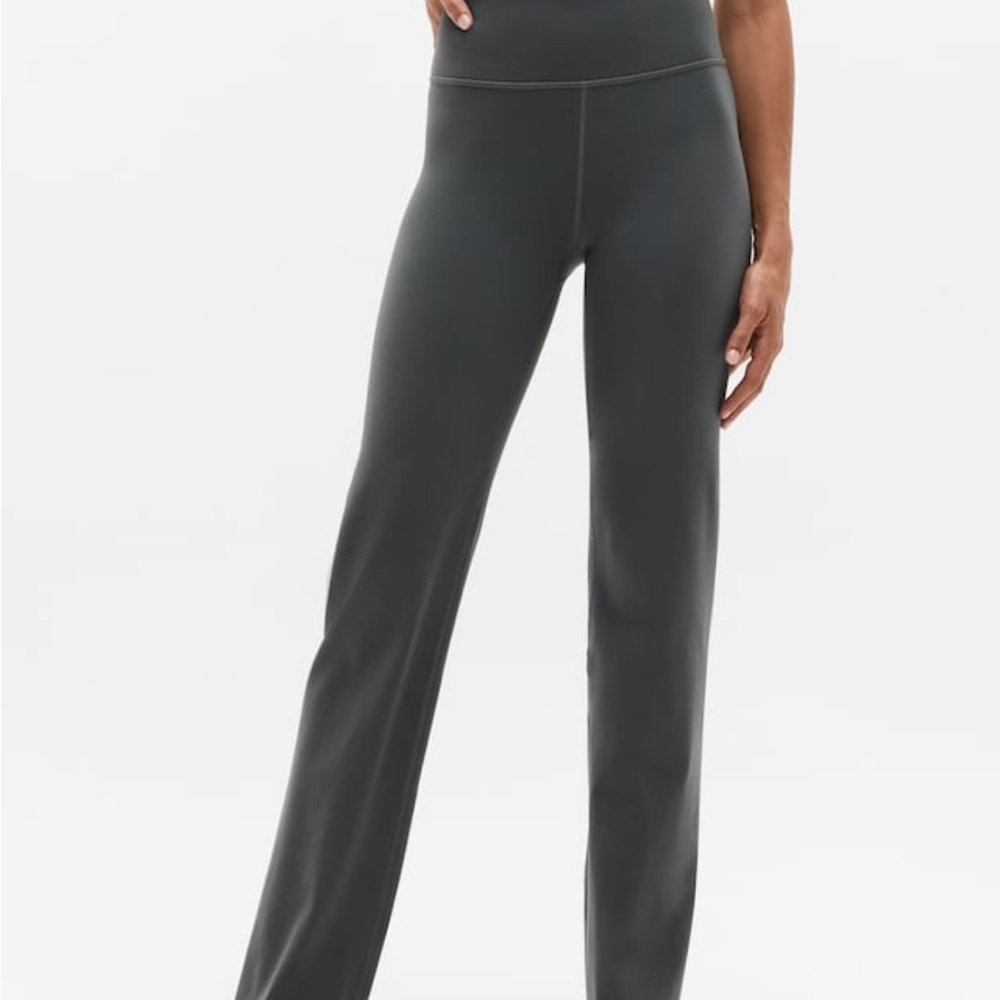 Athleta Elation Pants in Shadow Gray Medium Petite